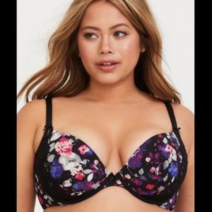 🆕️ Black & floral plunge push-up bra [size:46C]